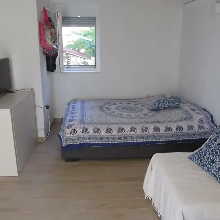 Nina Apartment *
